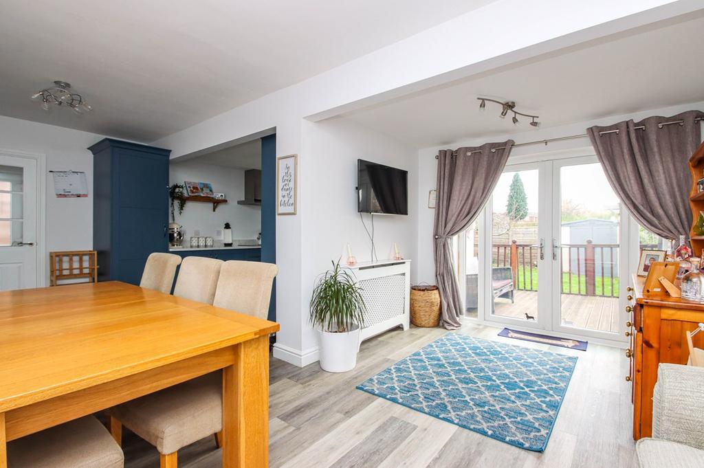 Winchester Road, Urmston, Manchester, M41 3 bed semidetached house for