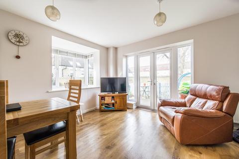 48 Martin Drive, Stone, Dartford, DA2 6BF