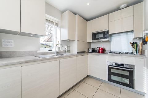 48 Martin Drive, Stone, Dartford, DA2 6BF