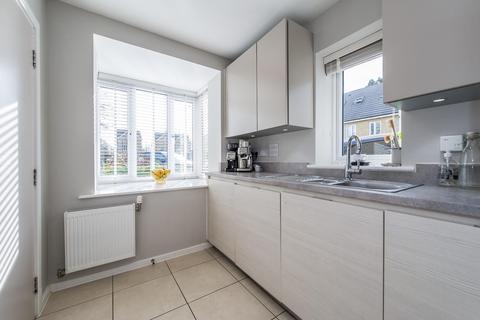 48 Martin Drive, Stone, Dartford, DA2 6BF