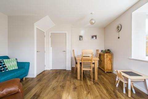 48 Martin Drive, Stone, Dartford, DA2 6BF
