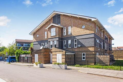 2 Leabank Square, London, E9 5LP