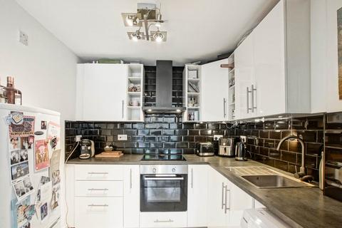 2 Leabank Square, London, E9 5LP