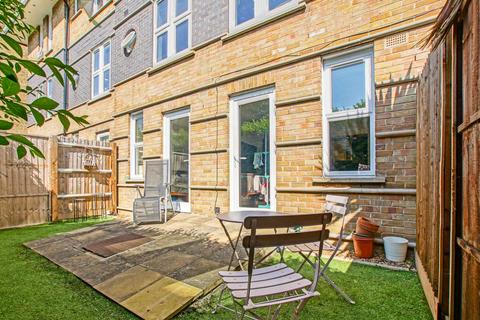 2 Leabank Square, London, E9 5LP