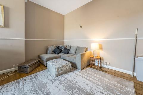 undefined, Lorne Square, Leith, Edinburgh, EH6