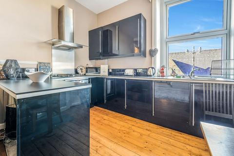 undefined, Lorne Square, Leith, Edinburgh, EH6