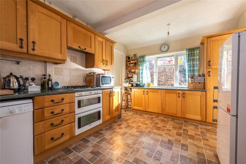8 Denfield, Dorking, RH4 2AH