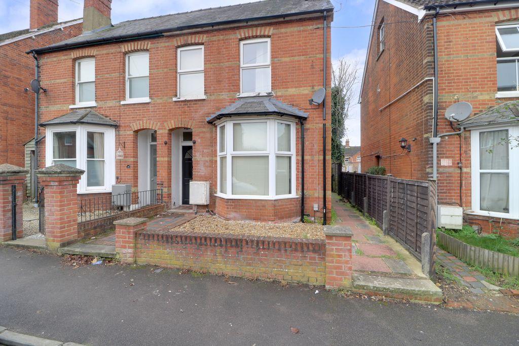 Rayleigh Road, Basingstoke RG21 7TH 4 bed semidetached house £400,000
