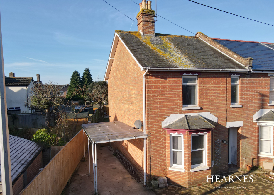 Grove Road, Wimborne, Dorset, BH21 1BW 3 bed end of terrace house £