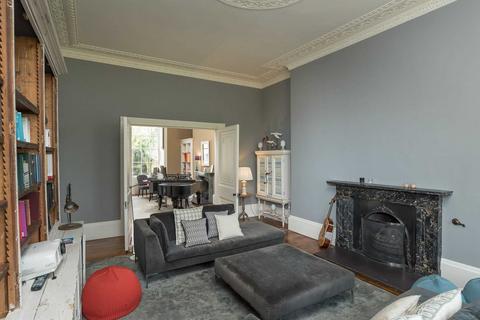 4 bedroom maisonette to rent, Cavendish Place