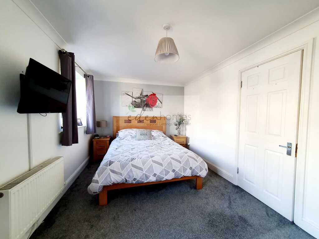 1st floor back bedroom 1.jfif