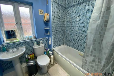 14 Cedar Way, Tonyrefail, Porth, CF39 8JN