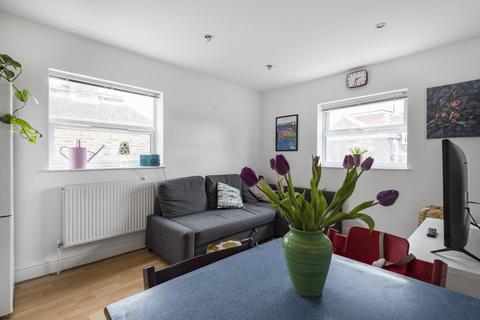 103b Howson Road, London, SE4 2BB