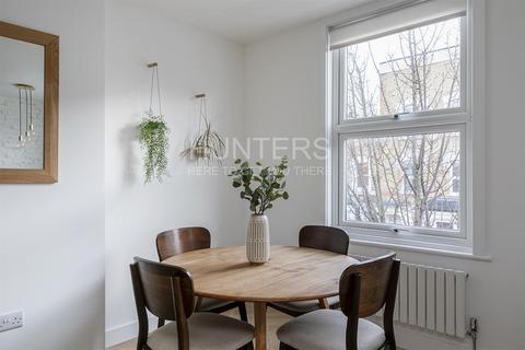 7a Foulden Road, London, N16 7UU
