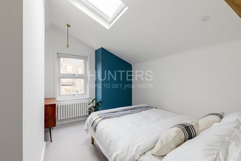 7a Foulden Road, London, N16 7UU