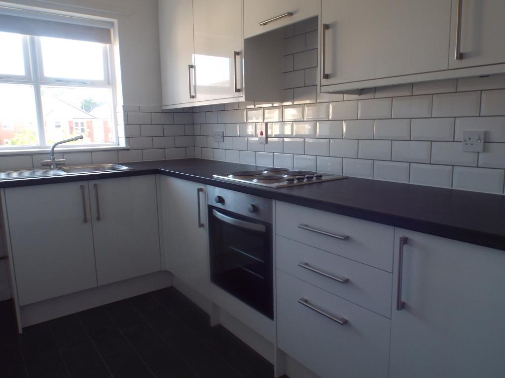 Chelmsford, Essex, CM2 0RB 2 bed flat - £975 pcm (£225 pw)