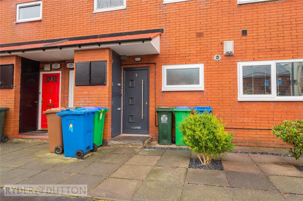 Marlor Court, Heywood, Lancashire, OL10 2 bed apartment £95,000