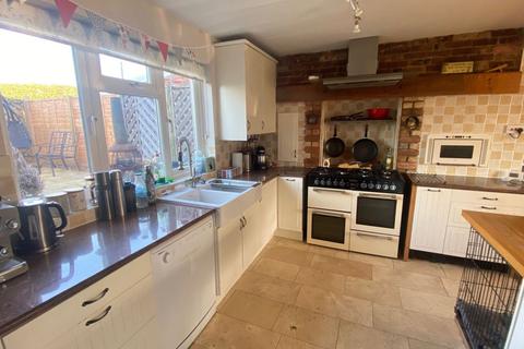 112 Brackley Road, Towcester, NN12 6DJ