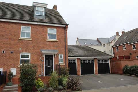 6 Charlecote Way, Daventry, NN11 8AX