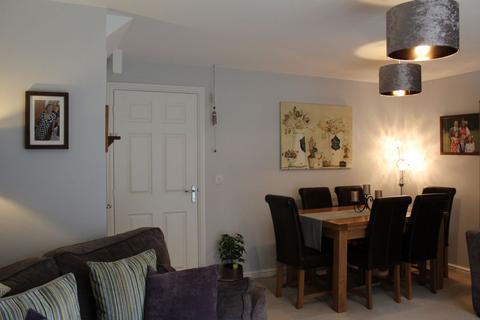 6 Charlecote Way, Daventry, NN11 8AX