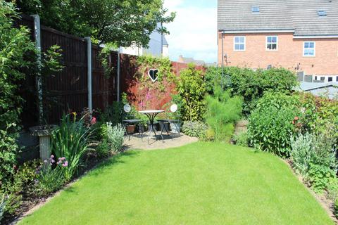 6 Charlecote Way, Daventry, NN11 8AX