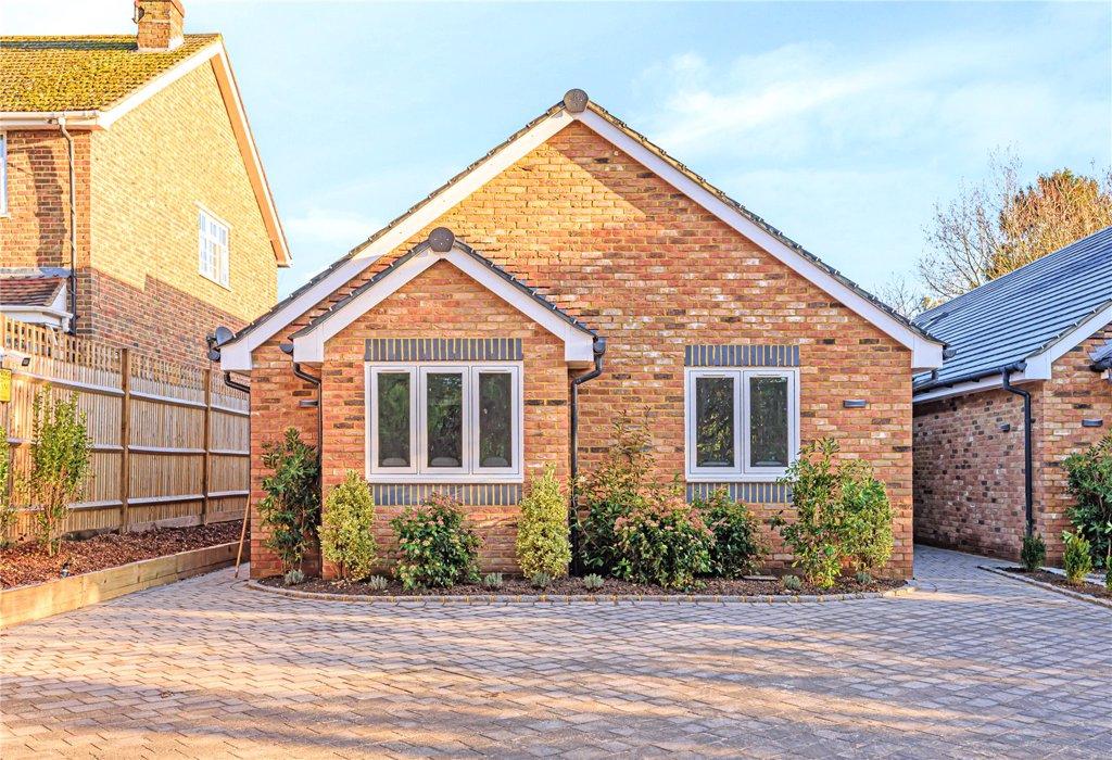Farthings Hill, Horsham, West Sussex 3 bed bungalow £750,000