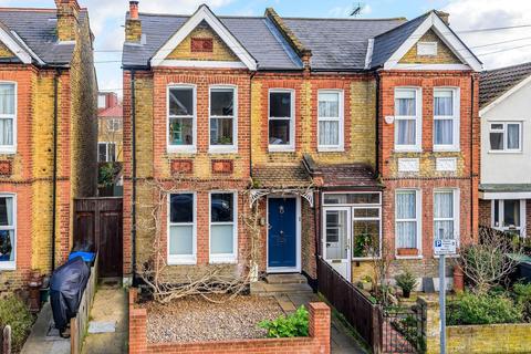23 Chesham Road, Kingston Upon Thames, KT1 3AG