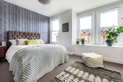 23 Chesham Road, Kingston Upon Thames, KT1 3AG