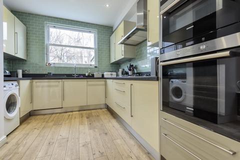 23 Chesham Road, Kingston Upon Thames, KT1 3AG