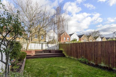 23 Chesham Road, Kingston Upon Thames, KT1 3AG