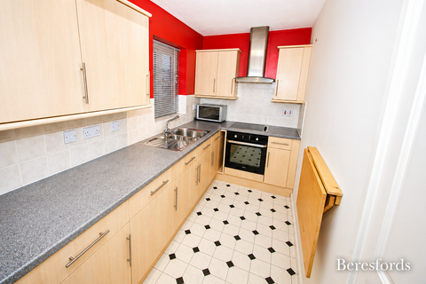 2 bedroom maisonette to rent, Boswells Drive, CM2