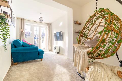 24b Warminster Way, Mitcham, CR4 1AD