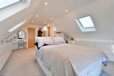 Berachah First Avenue, Broadstairs, CT10 3LP