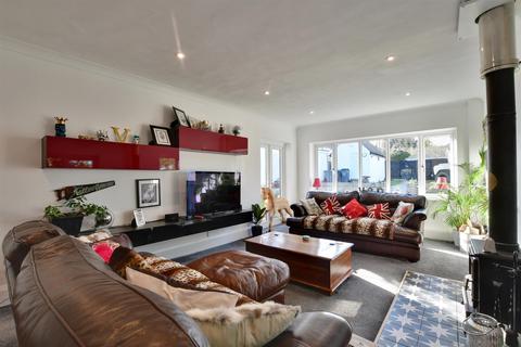 Berachah First Avenue, Broadstairs, CT10 3LP