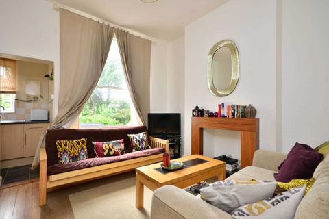 1 bedroom apartment to rent, Cologne Road, Clapham Junction, SW11