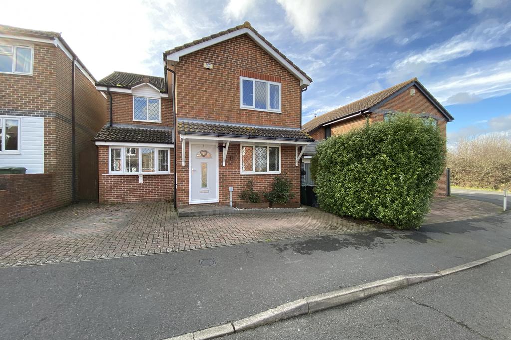 Pentland Close, Eastbourne, East... 4 bed detached house £425,000