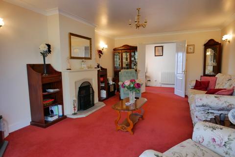87 Grove Road, Tiptree, Colchester, CO5 0JG