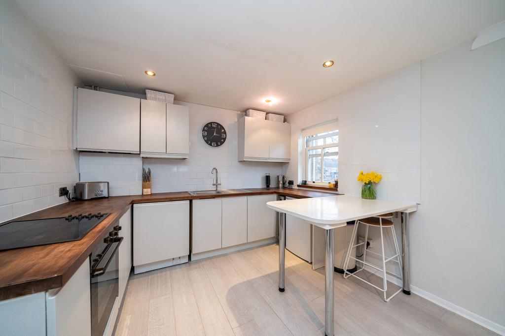 Chesham Road, Berkhamsted HP4 1 bed ground floor flat £265,000