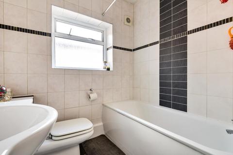 63 High View Road, Guildford, GU2 7RU