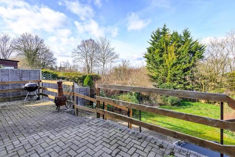 63 High View Road, Guildford, GU2 7RU