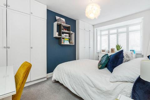 67 Abbott Avenue, London, SW20 8SG