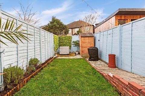 67 Abbott Avenue, London, SW20 8SG