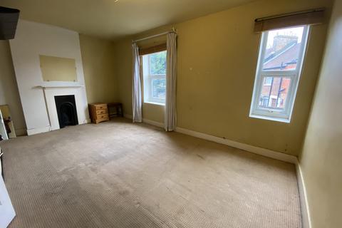 138 Manor Road, Guildford, GU2 9NR