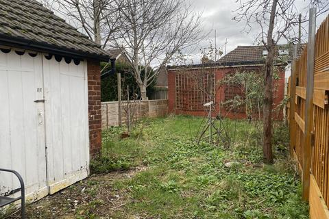 138 Manor Road, Guildford, GU2 9NR
