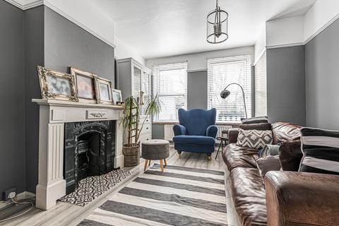 190 Dunkery Road, London, SE9 4HP