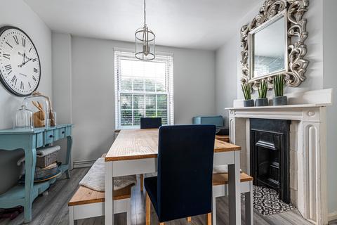 190 Dunkery Road, London, SE9 4HP