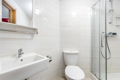 Studio to rent, Dawes Road, London, SW6