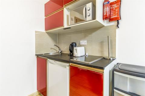 Studio to rent, Dawes Road, London, SW6