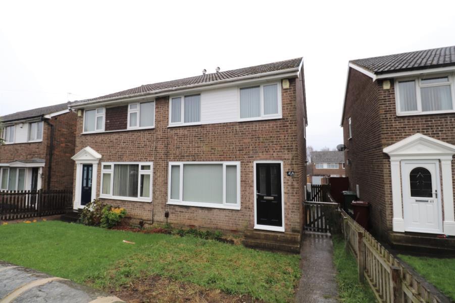 ROKER LANE, PUDSEY, LS28 9NA 3 bed semidetached house £925 pcm (£213 pw)