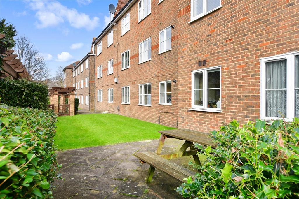 Overton Road, Sutton, Surrey 1 bed apartment £240,000
